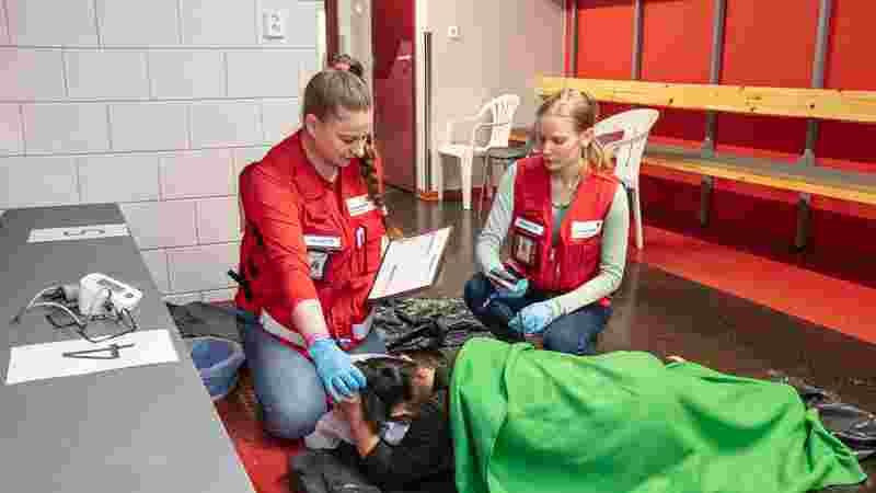 Finlands Röda Kors börjar med kurser i första hjälpen för människor som använder rusmedel 