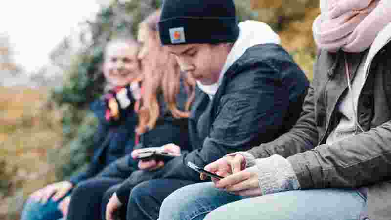 Stöd och verksamhet för unga på nätet