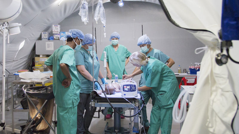 Röda Korsets fältsjukhus: experthjälp i nödens stund