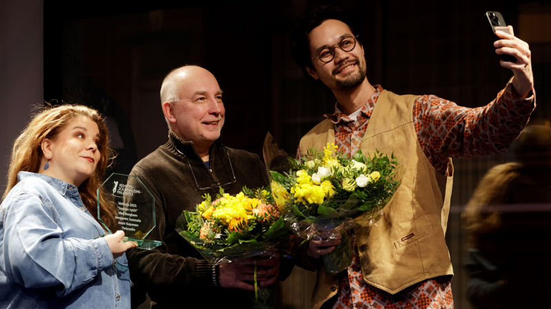 Priset för utvecklingsjournalism till Viivi Berghem, Benjamin Suomela och Jouni Koponen för tv-dokumentären Syyrian tytöt