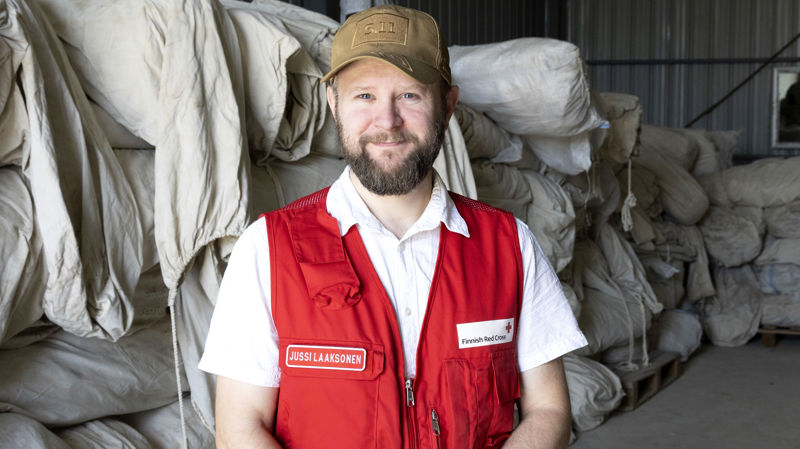 Många överraskande situationer i logistiken för nödhjälpsoperationen i Sudan