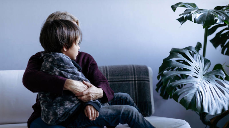 Se definitionen och olika former av rasism